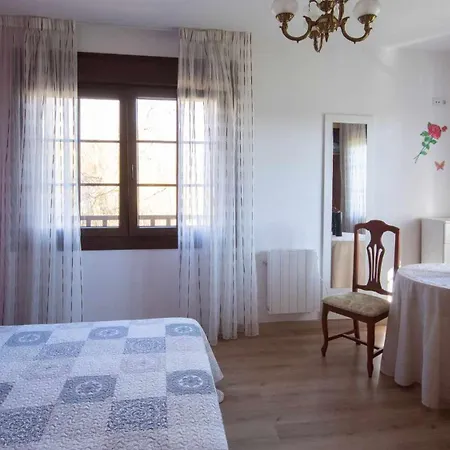 Ag Casa De Aldea Laxe Con Jardin Y Playa A 7km 別荘 Reparada